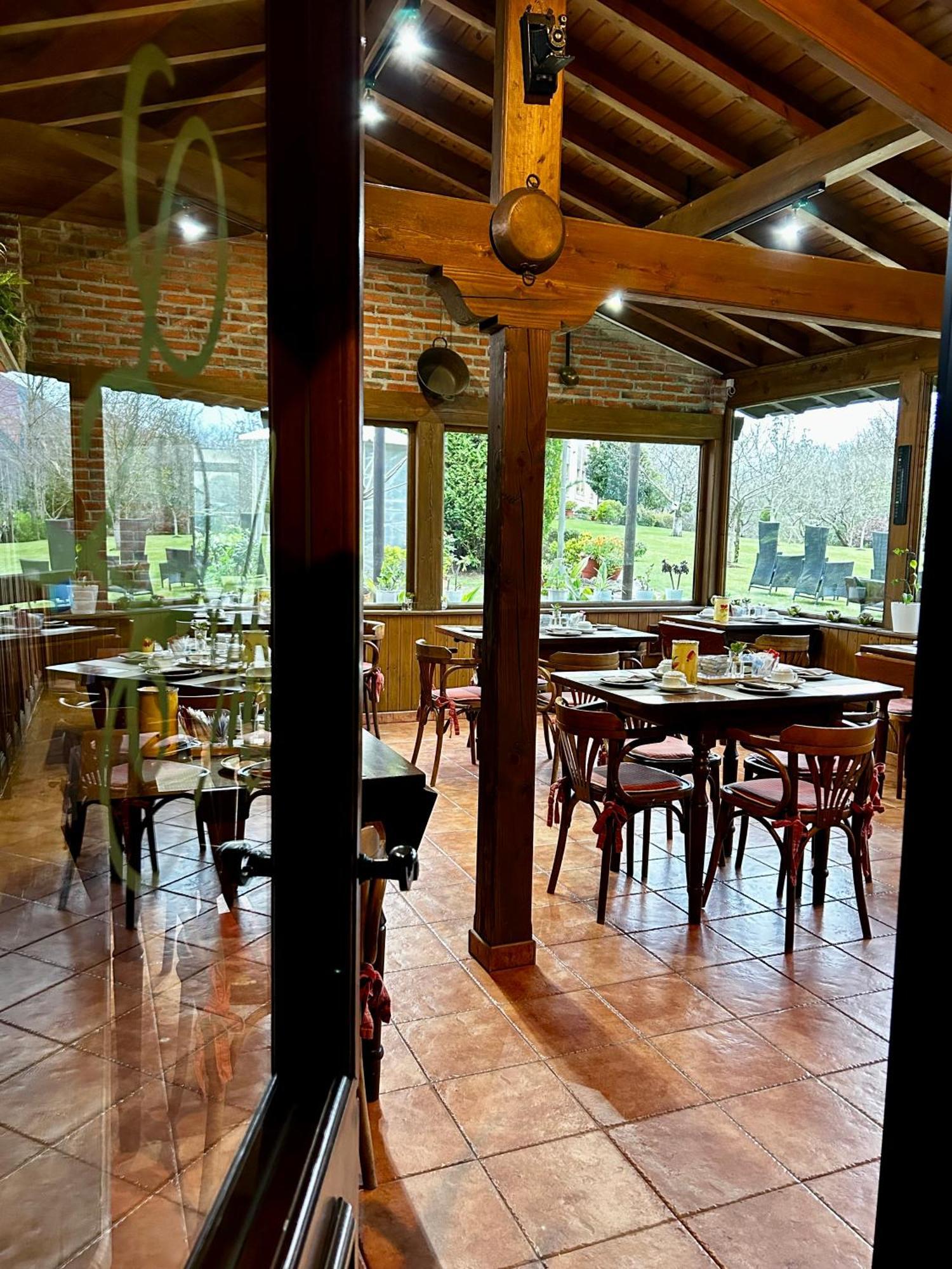 Apartamentos Rurales L'Arquera Llanes Ngoại thất bức ảnh