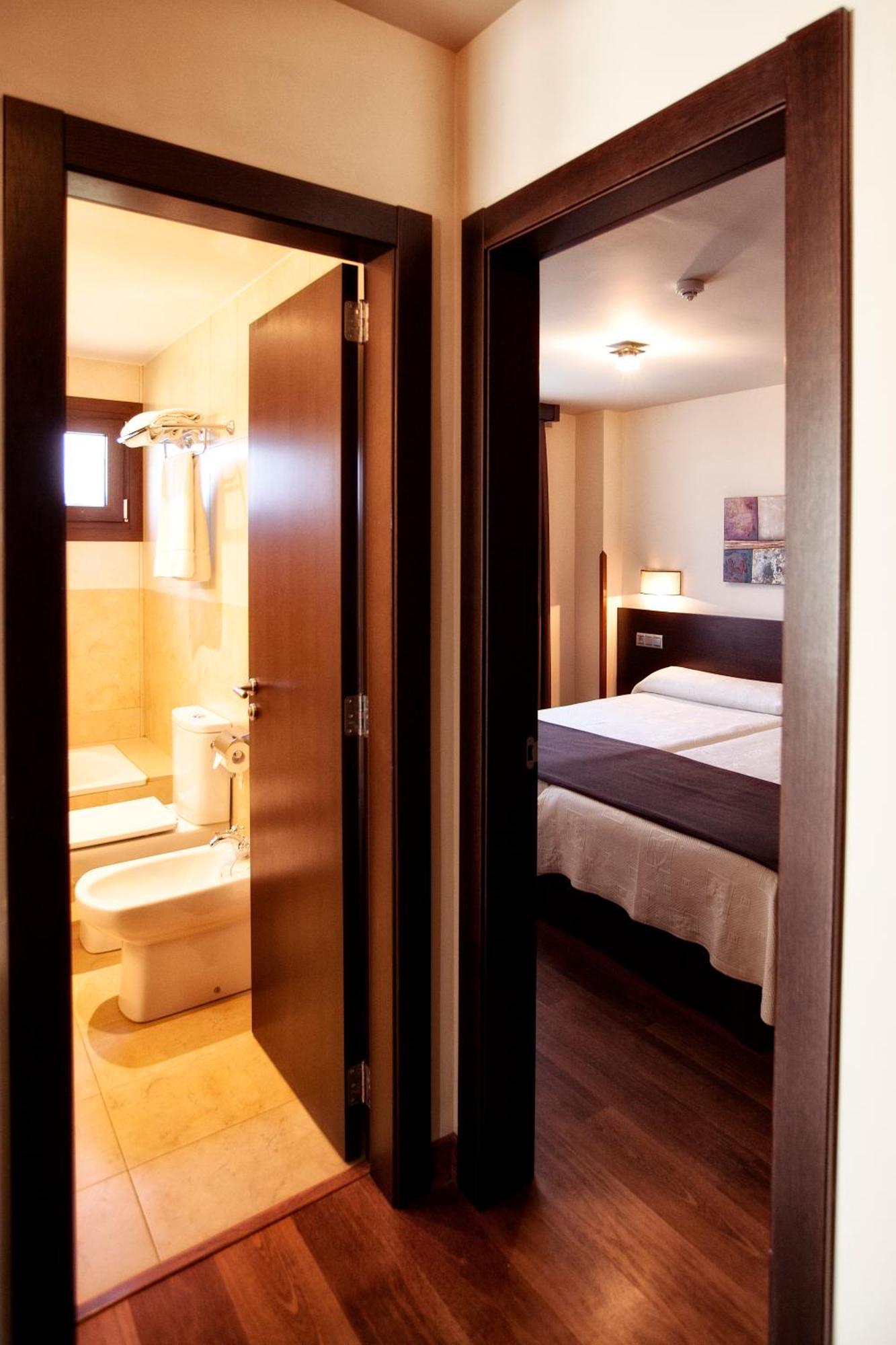 Apartamentos Rurales L'Arquera Llanes Ngoại thất bức ảnh