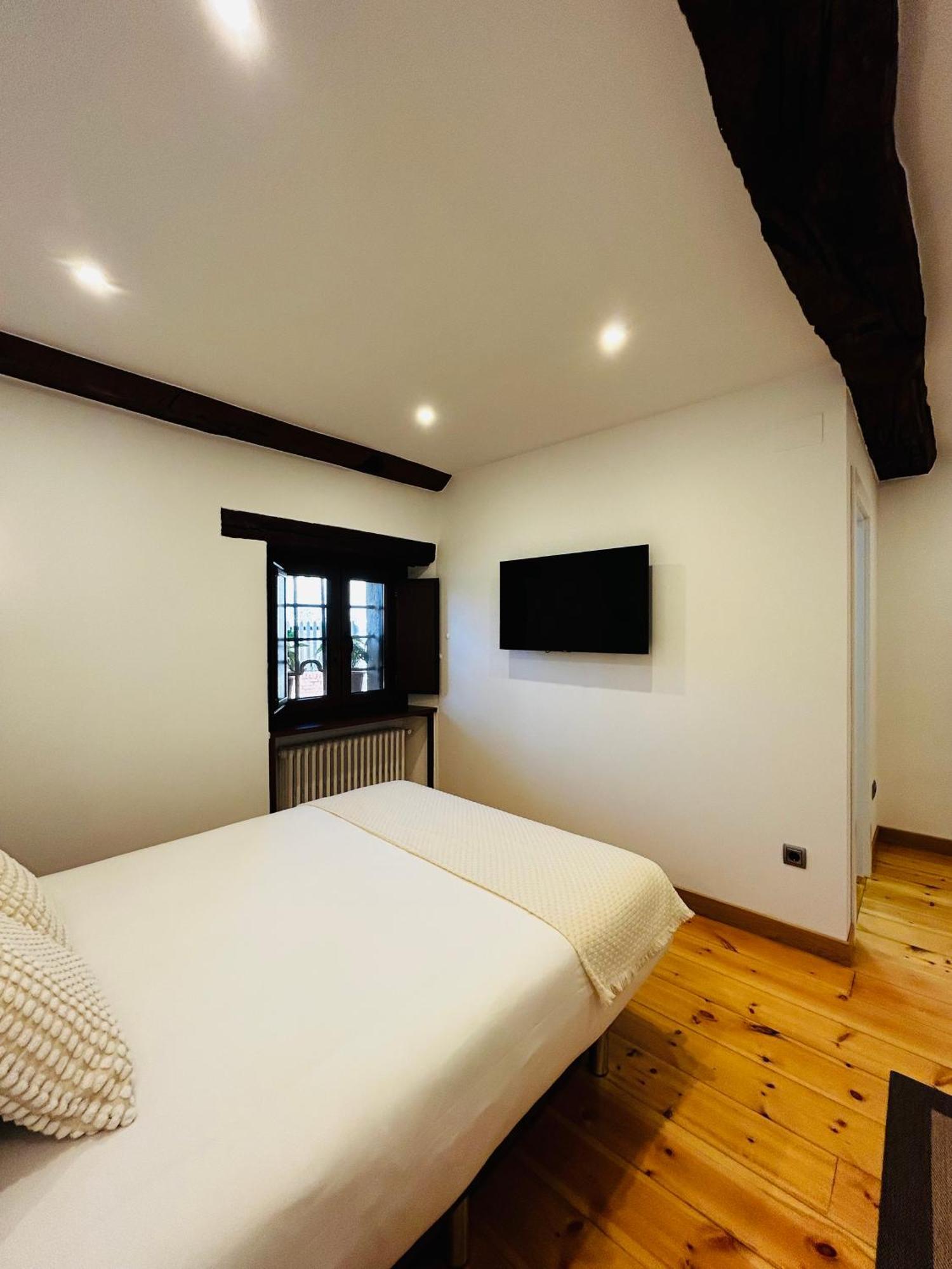 Apartamentos Rurales L'Arquera Llanes Ngoại thất bức ảnh