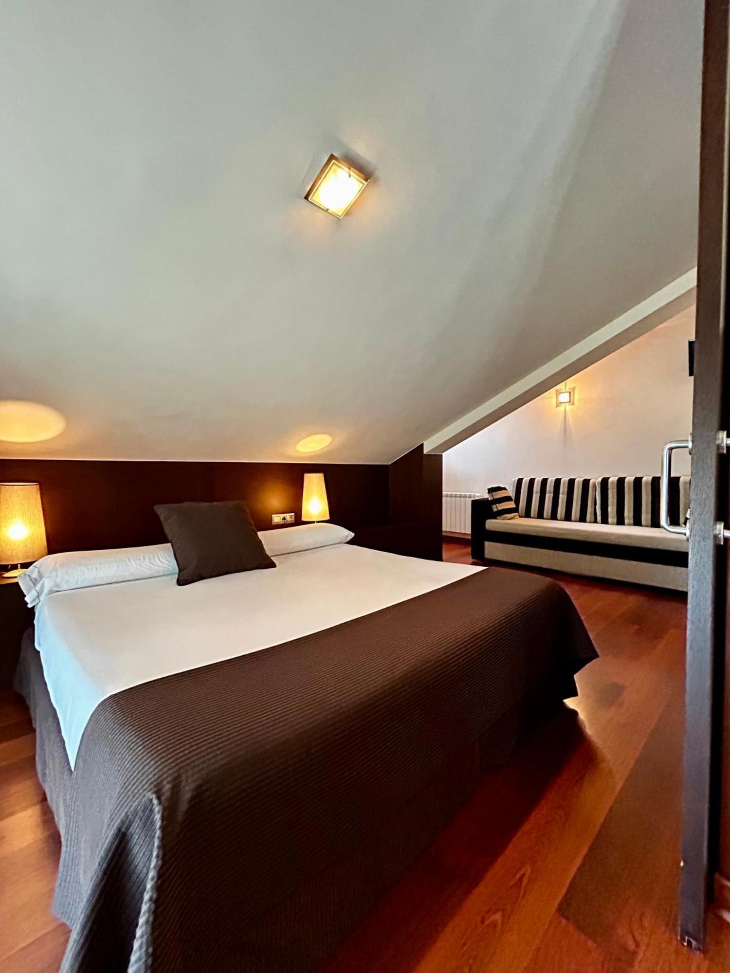 Apartamentos Rurales L'Arquera Llanes Ngoại thất bức ảnh