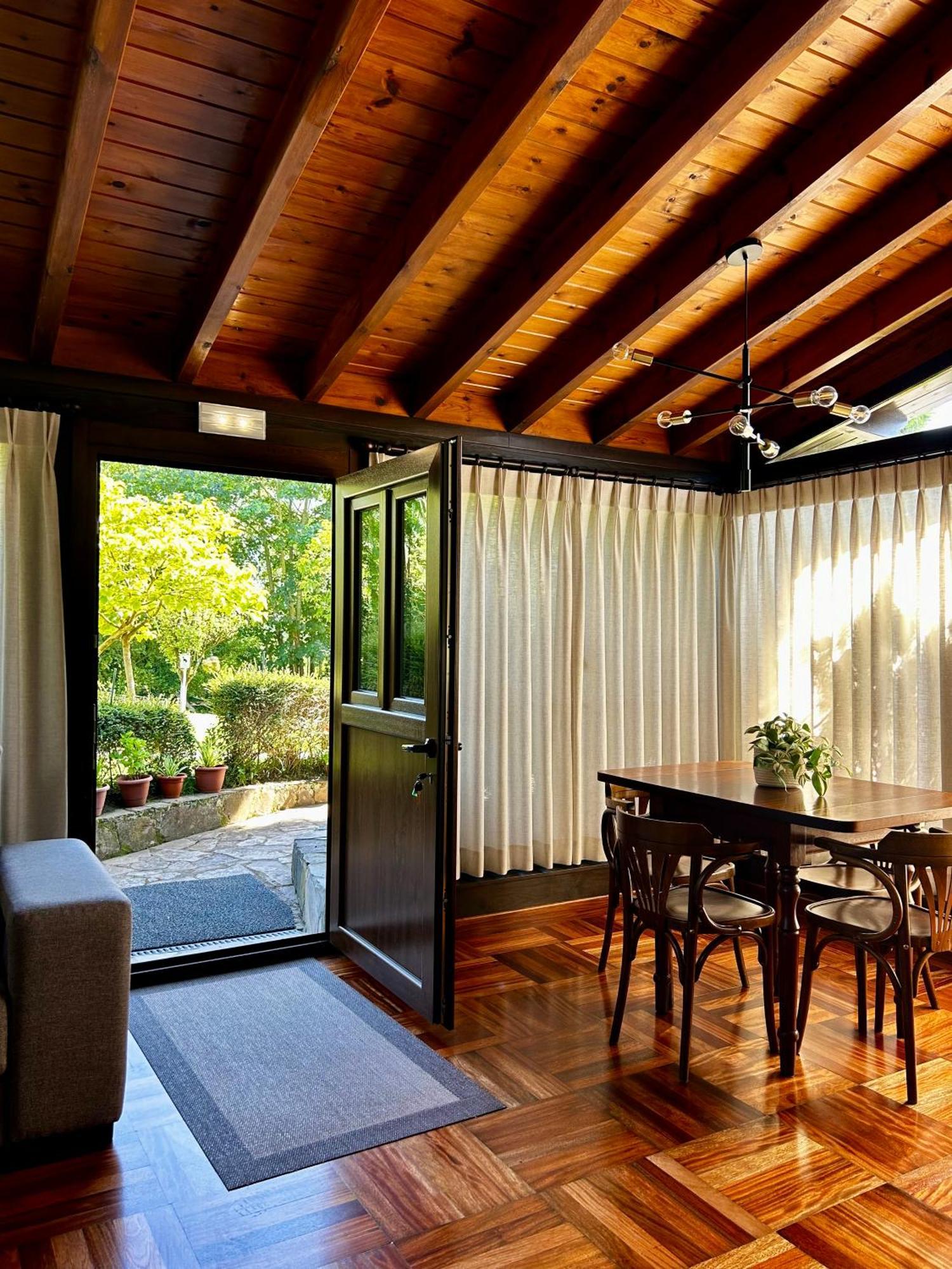 Apartamentos Rurales L'Arquera Llanes Ngoại thất bức ảnh