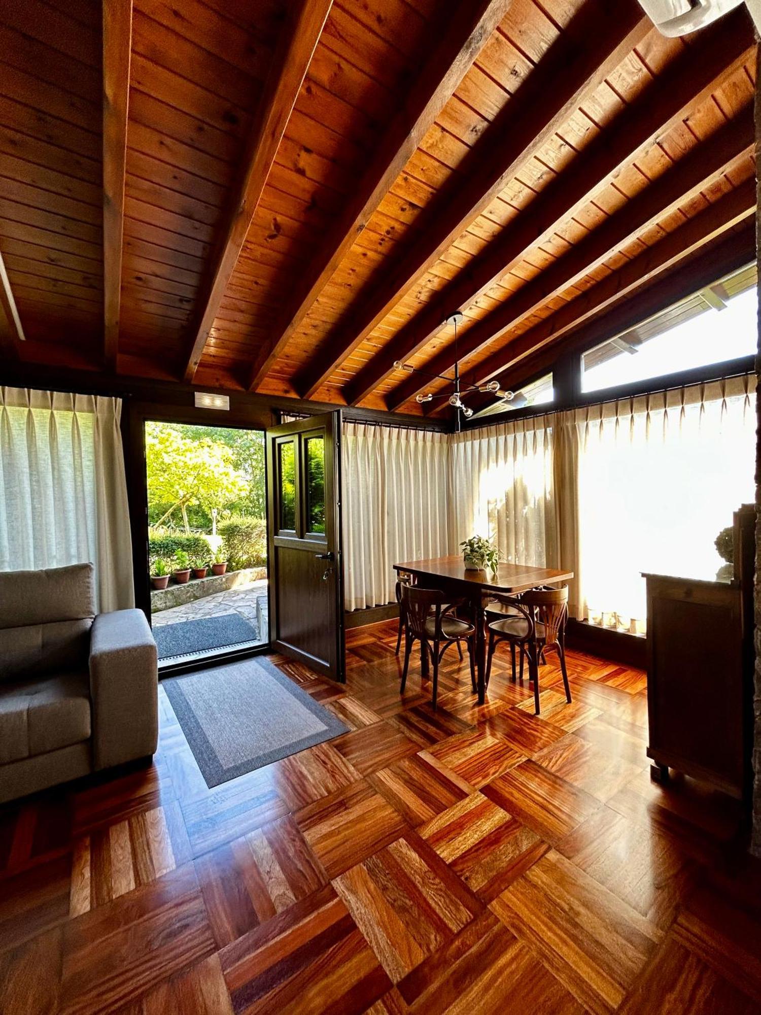 Apartamentos Rurales L'Arquera Llanes Ngoại thất bức ảnh