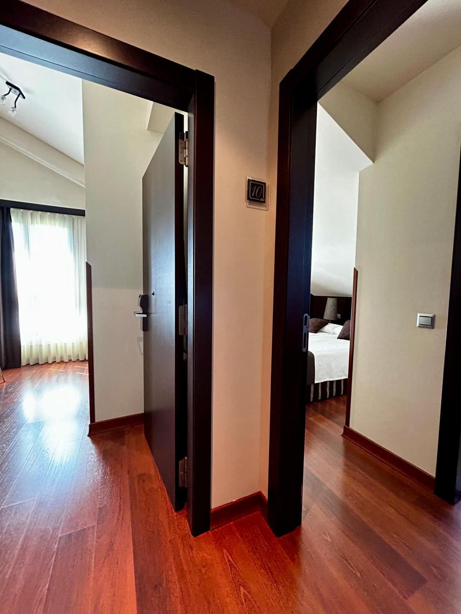 Apartamentos Rurales L'Arquera Llanes Ngoại thất bức ảnh