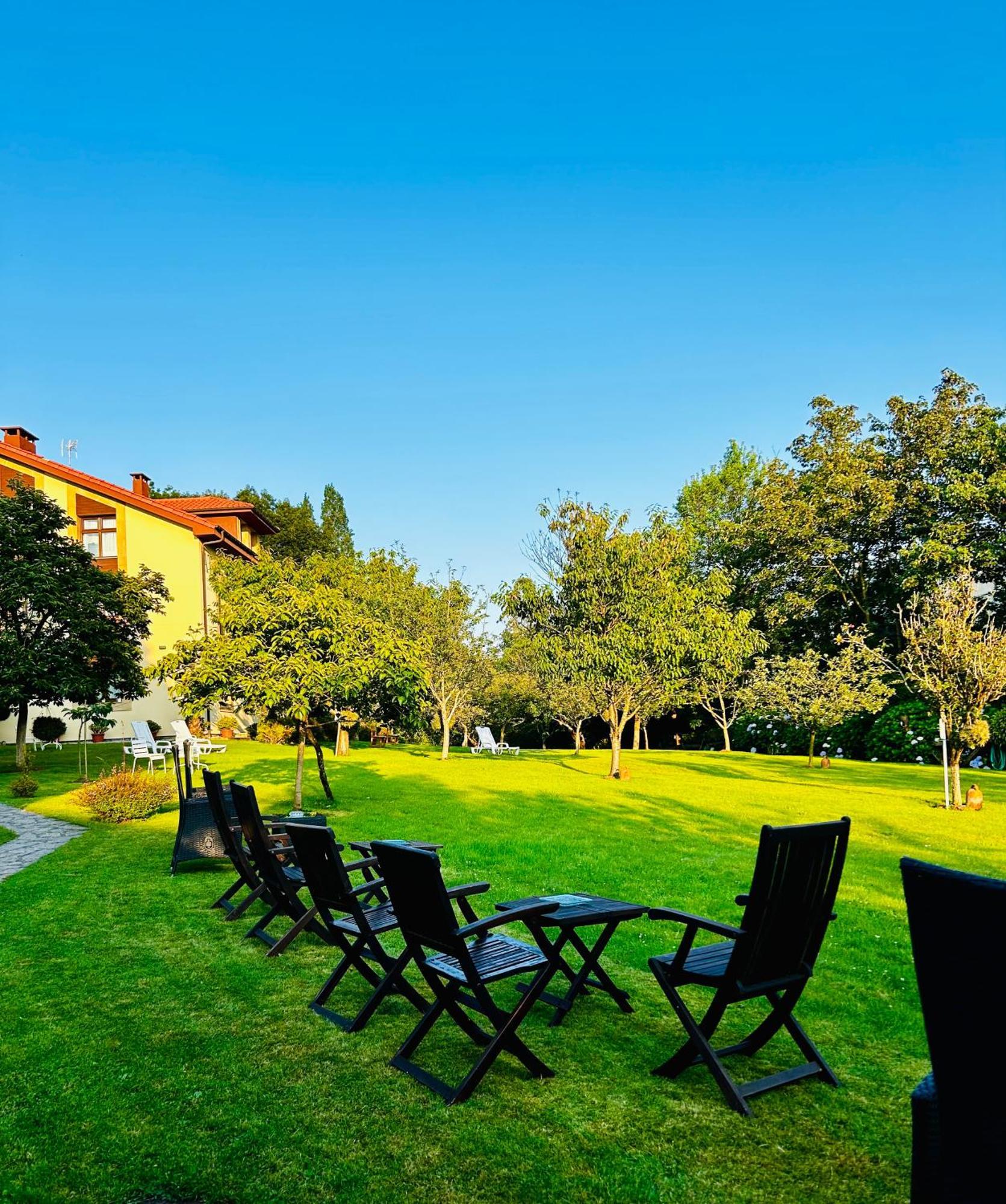 Apartamentos Rurales L'Arquera Llanes Ngoại thất bức ảnh